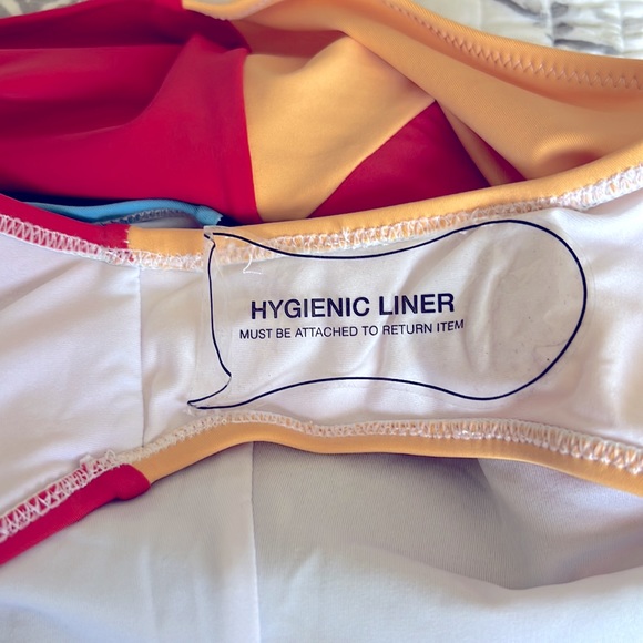 Cupshe Colorblock One Piece Swimsuit in Multicolor NWT โข M - Picture 4 of 4